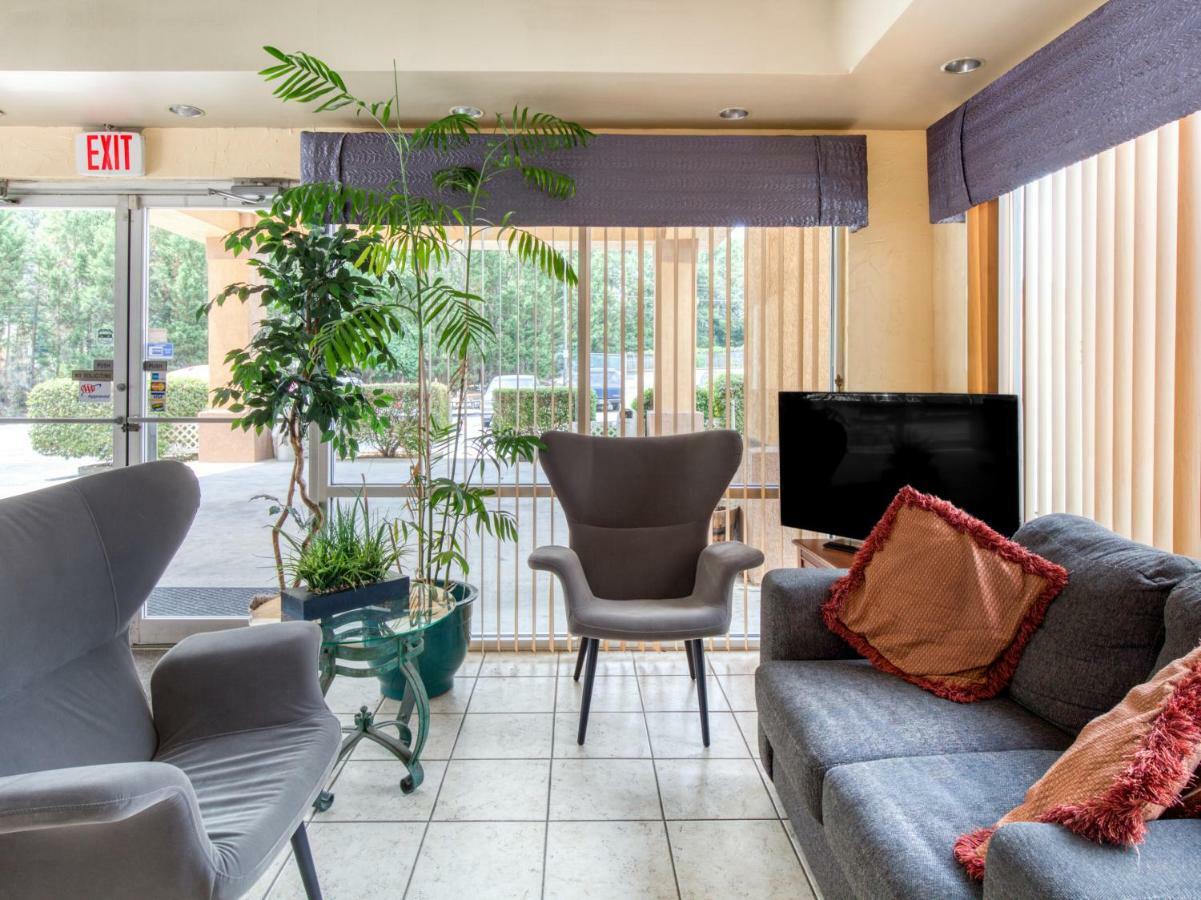 Budgetel Inn & Suites Forest Park Εξωτερικό φωτογραφία