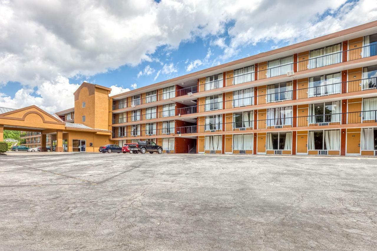Budgetel Inn & Suites Forest Park Εξωτερικό φωτογραφία